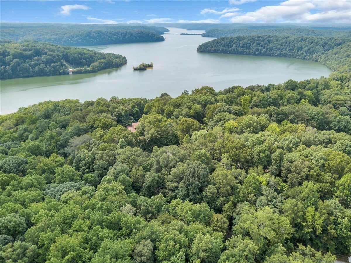 330 Fire Lake Dr