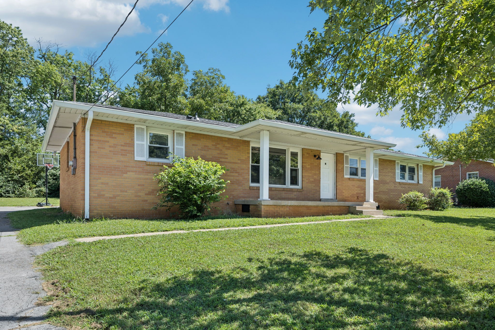 331 Eventide Dr