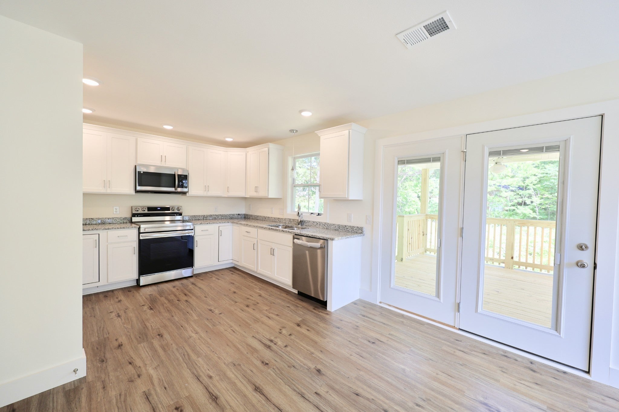 2013 Rosemary Dr