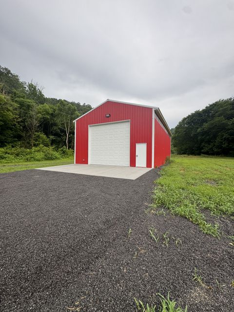 150 Pine Lick Rd Whitleyville TN 38588