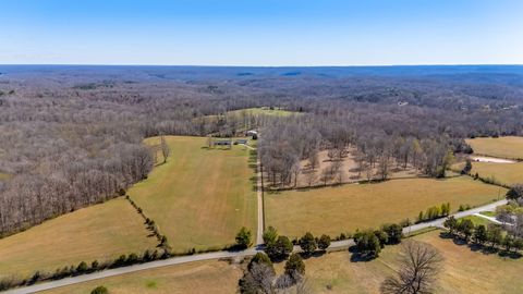 801 Collier Bend Road Charlotte TN 37036