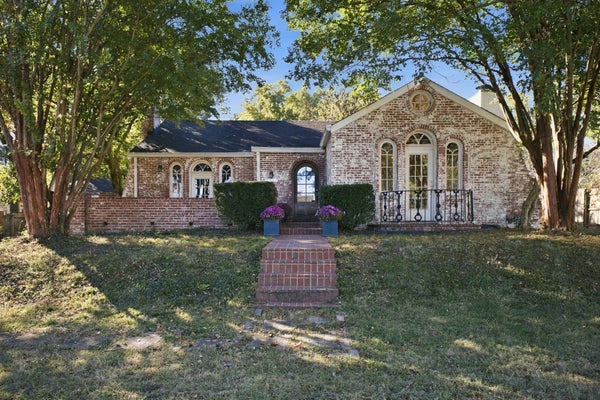 3911 KIMPALONG AVE, NASHVILLE, TN 37205 - Image af0f8650b81a01bdfce0d3d2318f4bee/251665187