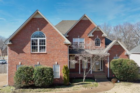 127 Crooked Creek Ln Hendersonville TN 37075
