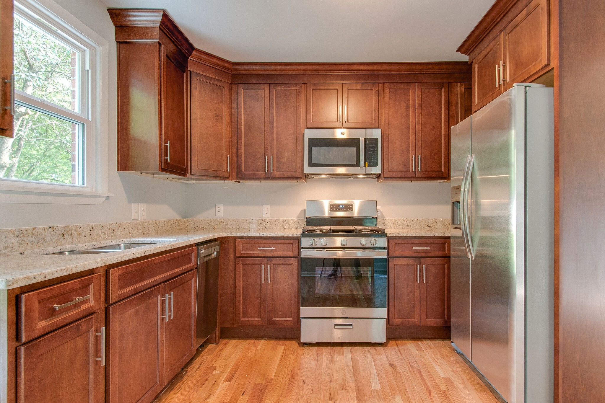 212 Chestnut Ln