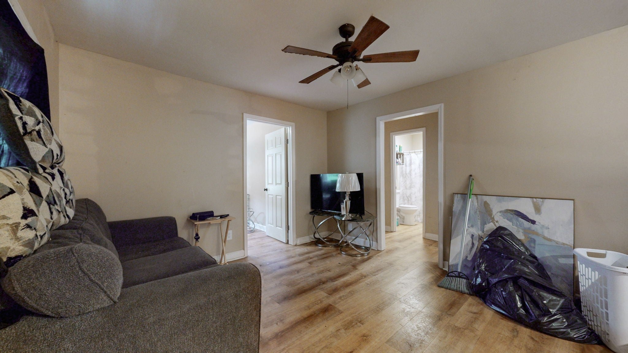 109 Oakwood Dr