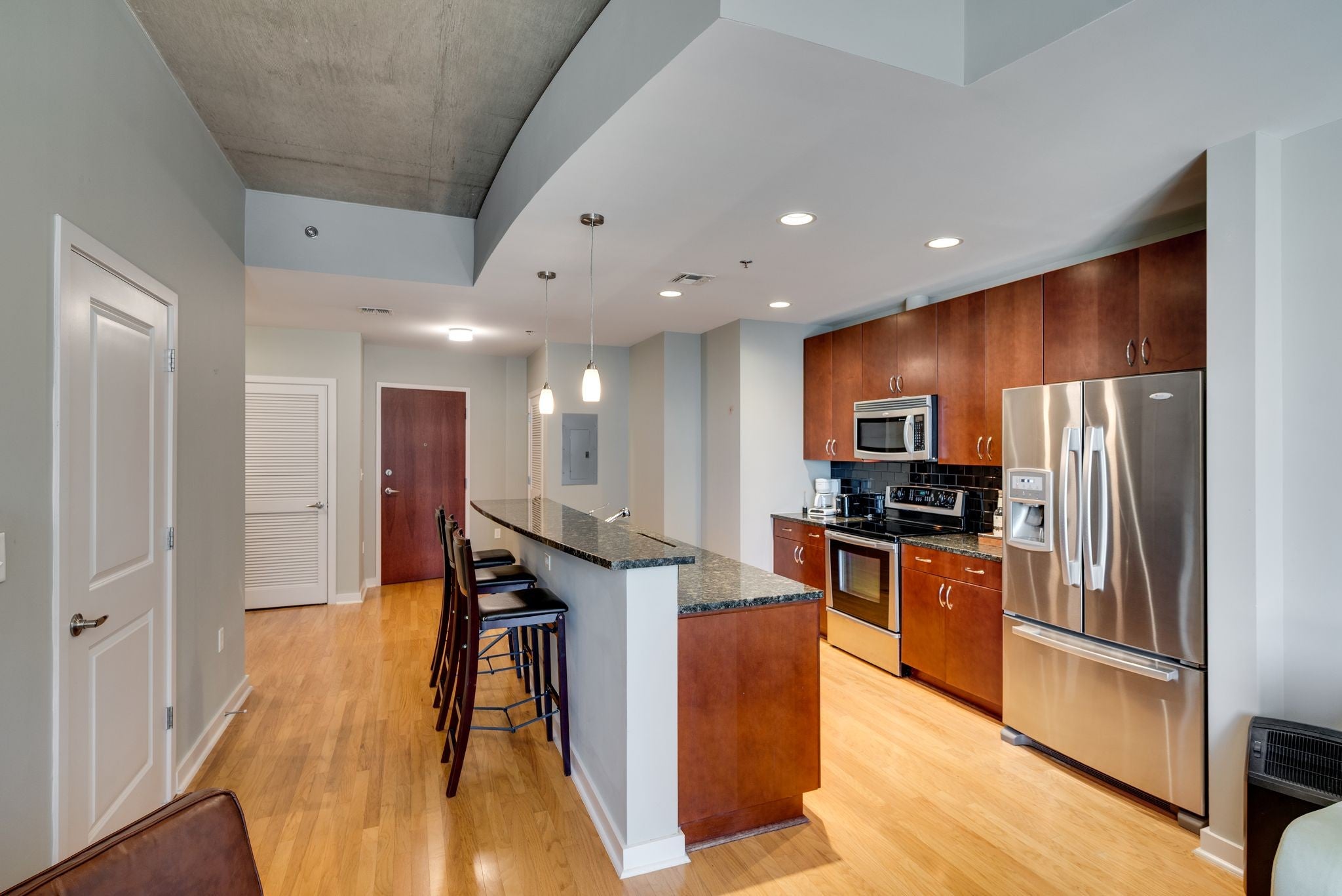 1-bed condo sold in Nashville, TN 37201, 301 Demonbreun St 1702 301 Demonbreun St 1702, Nashville TN 37201 1-bed condo, photo 5 of 28
