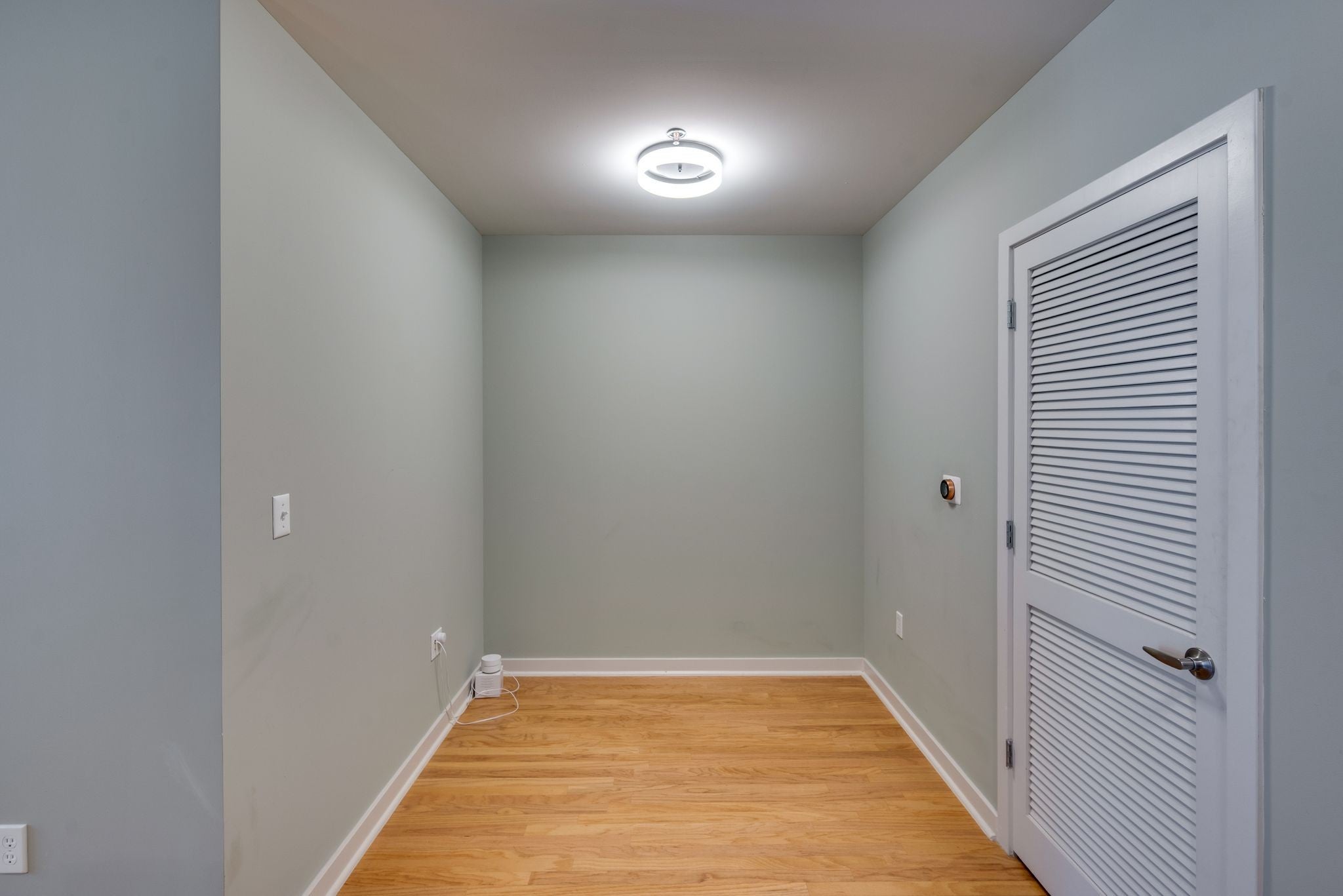 1-bed condo sold in Nashville, TN 37201, 301 Demonbreun St 1702 301 Demonbreun St 1702, Nashville TN 37201 1-bed condo, photo 4 of 28