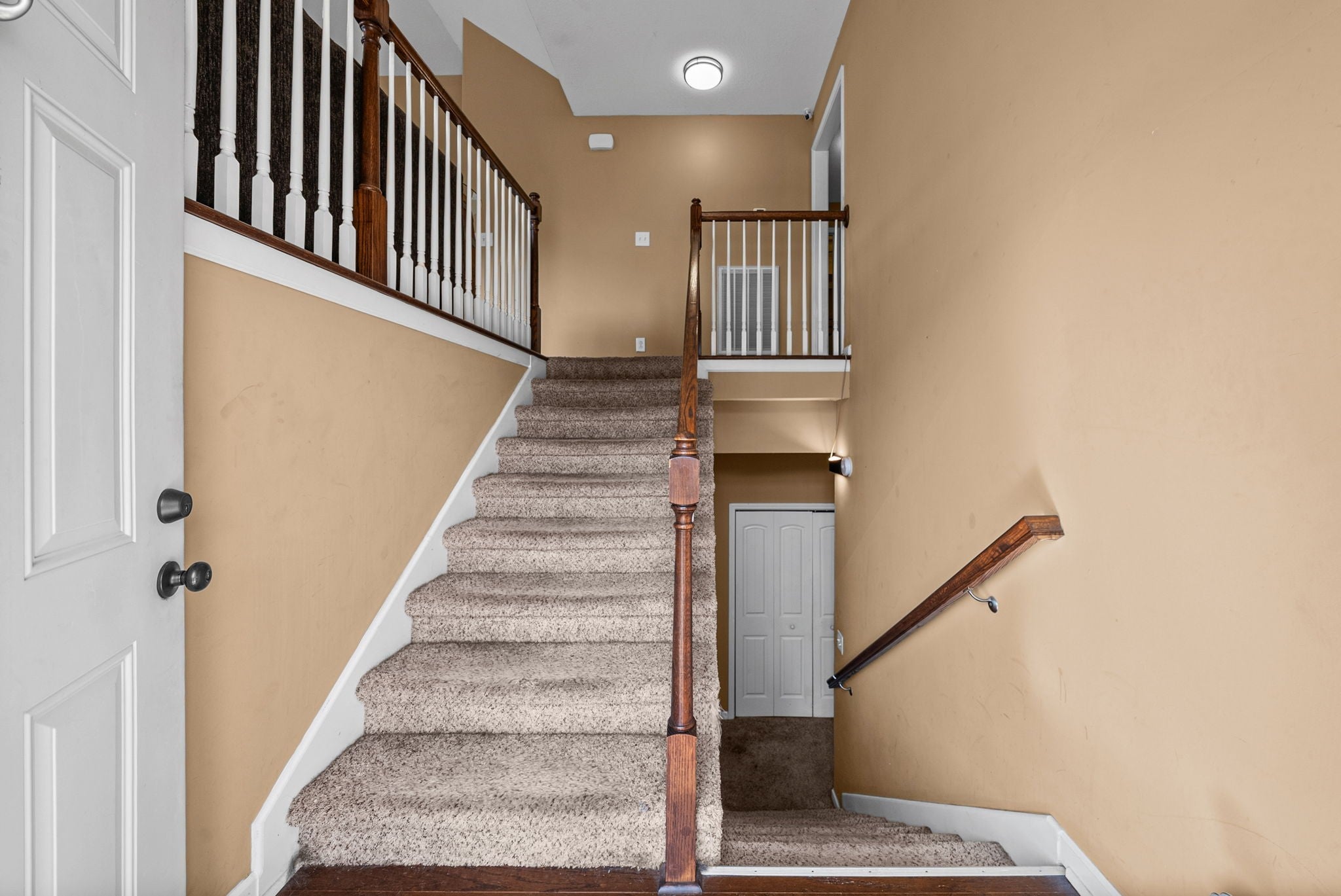 627 Hidden Valley Dr