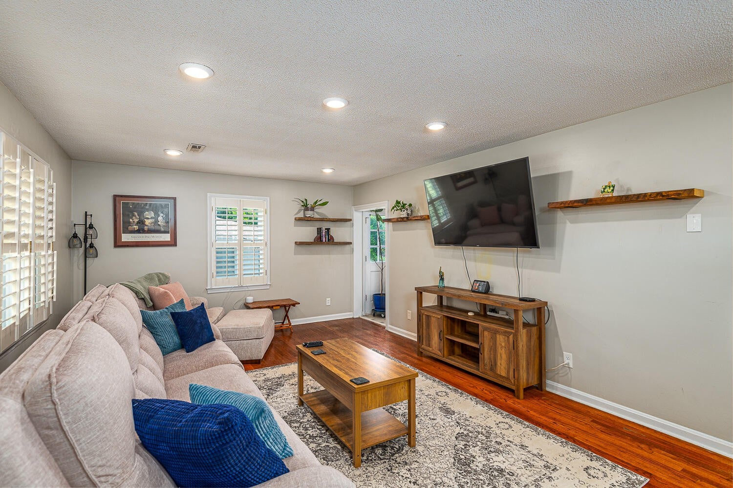3902 Laird Lane