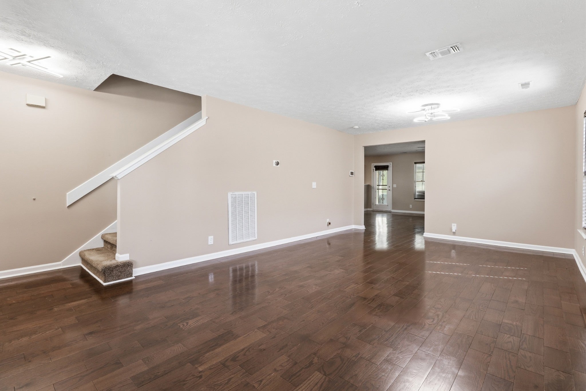 3640 Coles Branch Dr