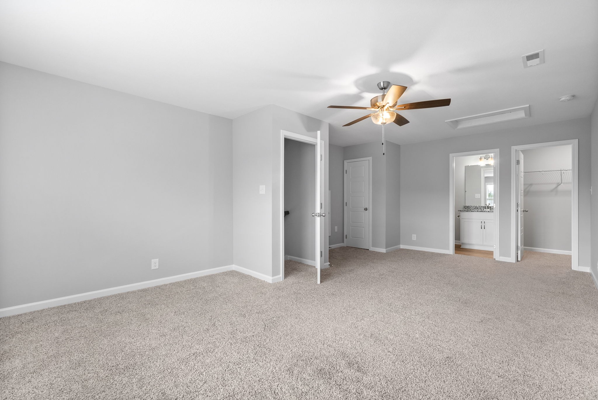 Clarksville, Tennessee 37040, United States, 3 Bedrooms Bedrooms, ,3 BathroomsBathrooms,Residential,Active,21338
