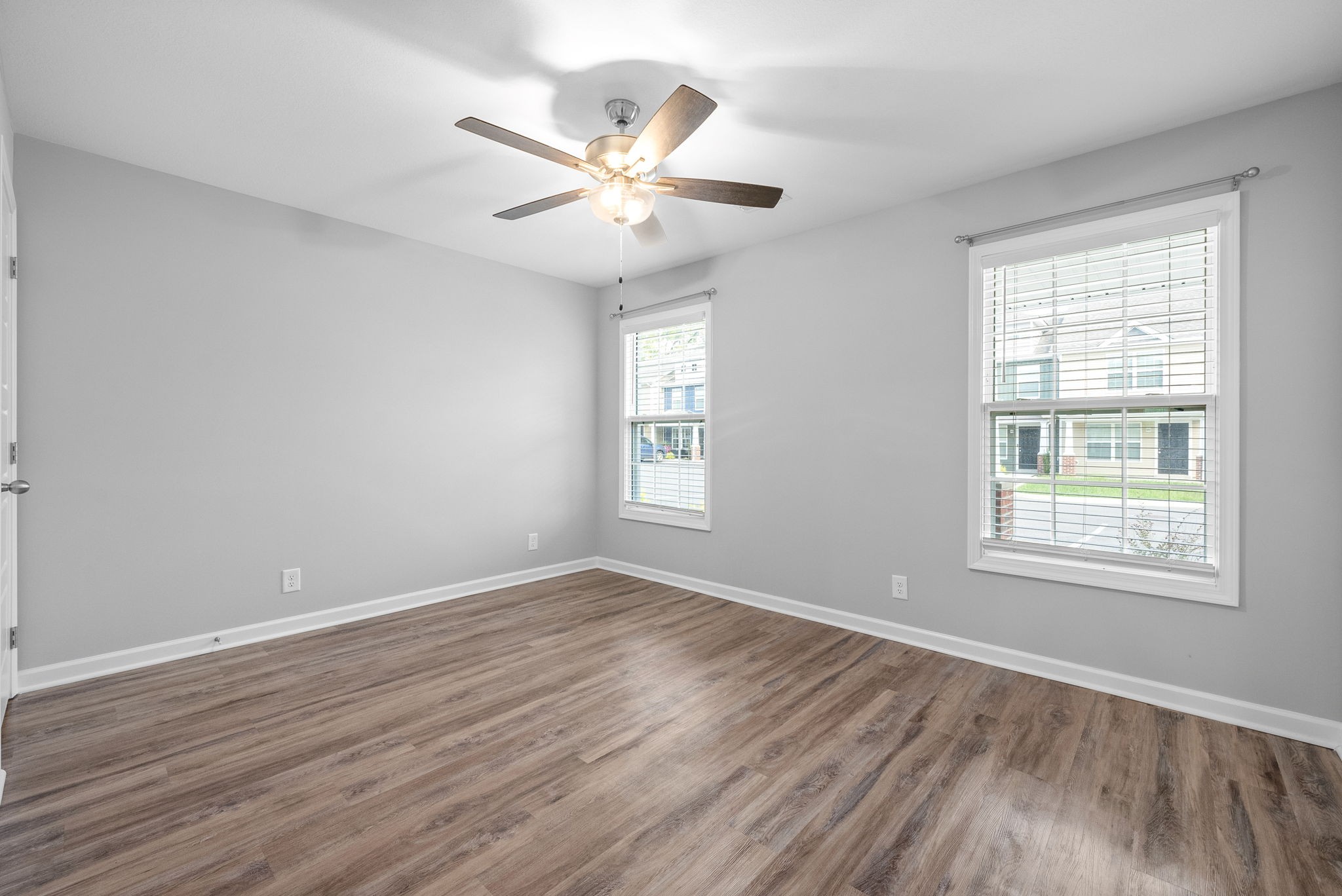 Clarksville, Tennessee 37040, United States, 3 Bedrooms Bedrooms, ,3 BathroomsBathrooms,Residential,Active,21338