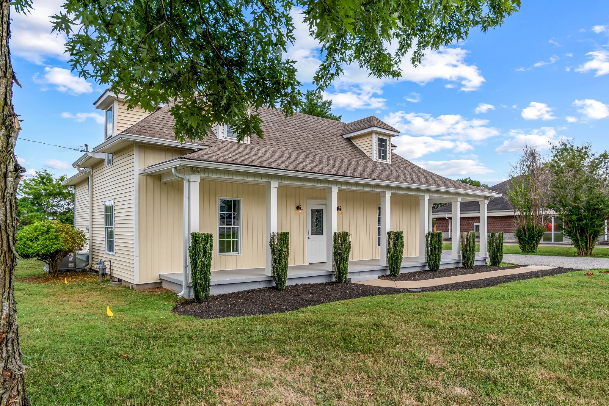 406 N Horton Pkwy