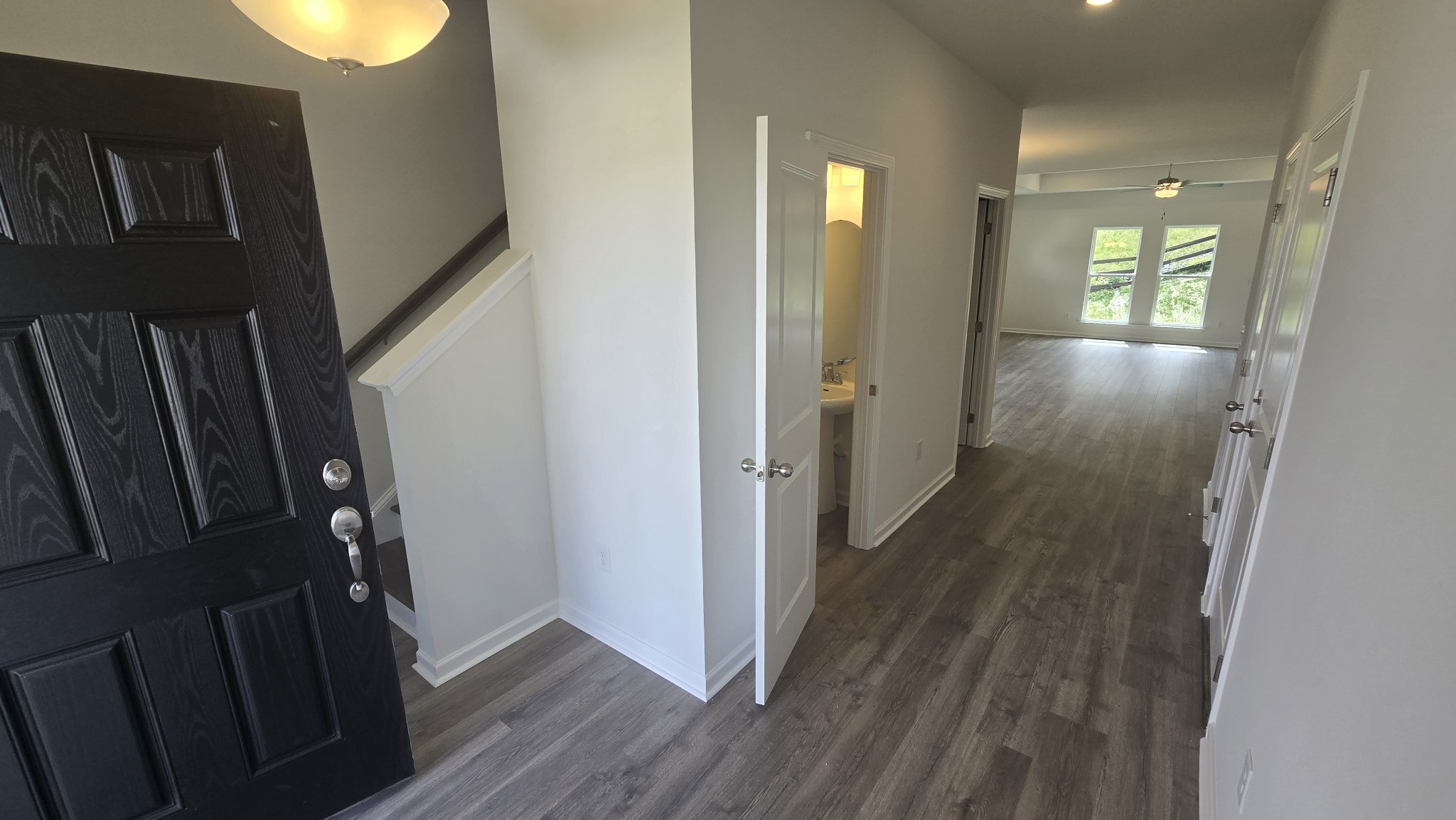 6104 Saxlingham Pl
