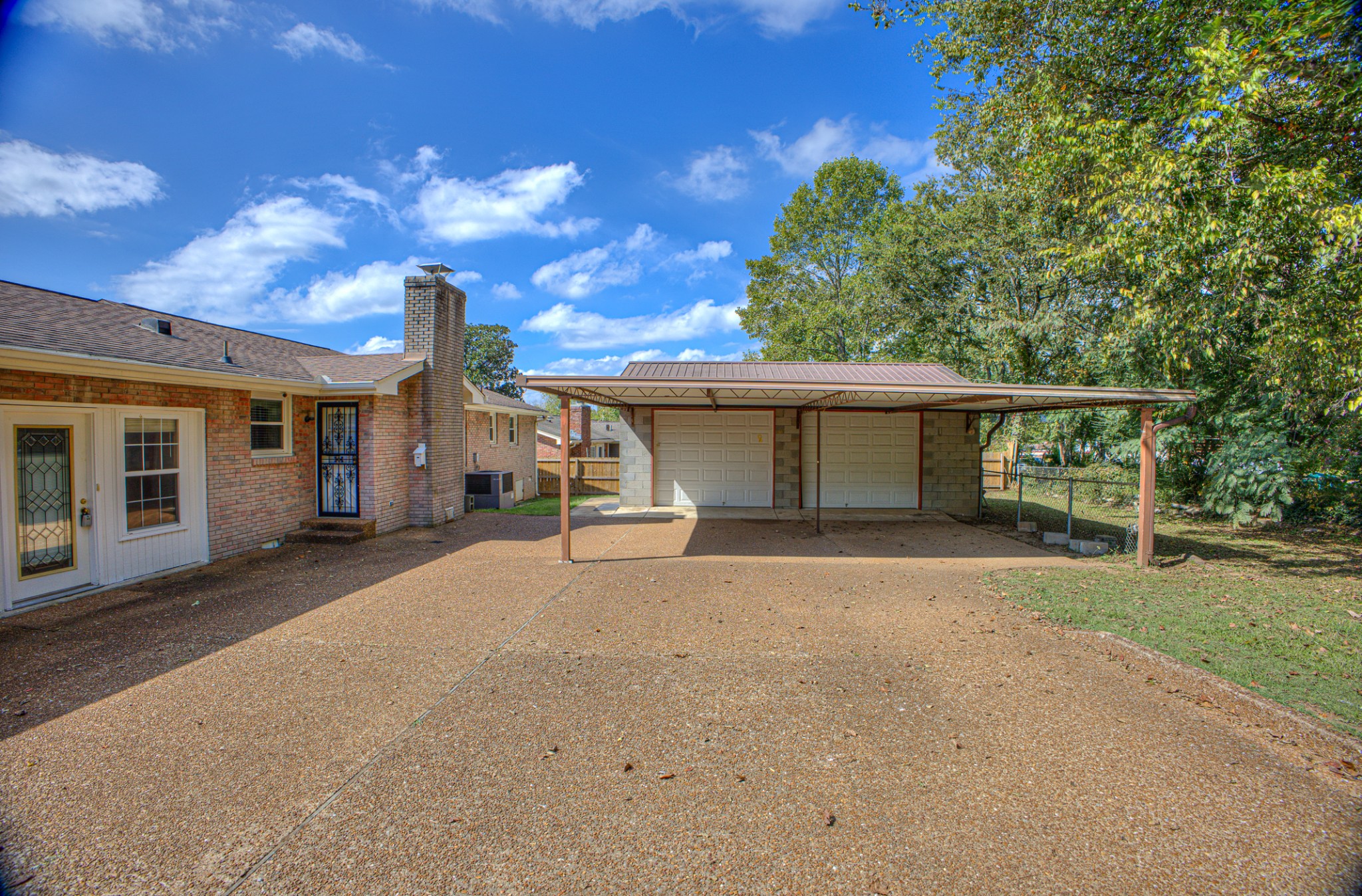 7418 Harrow Dr