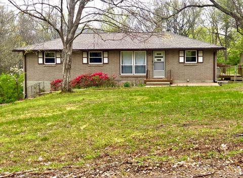 608 Burgundy Dr Madison TN 37115