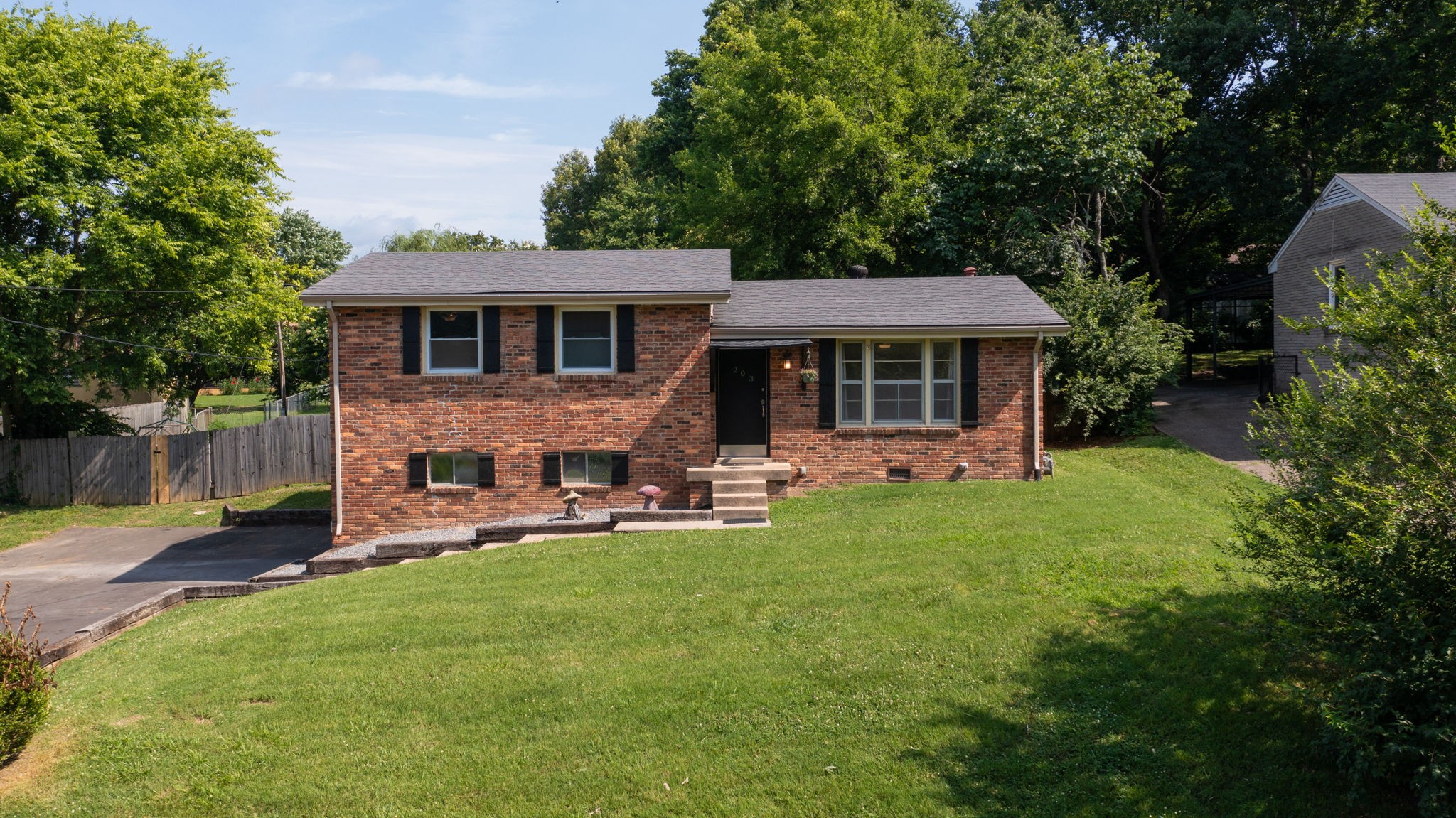 203 Bonnalynn Dr