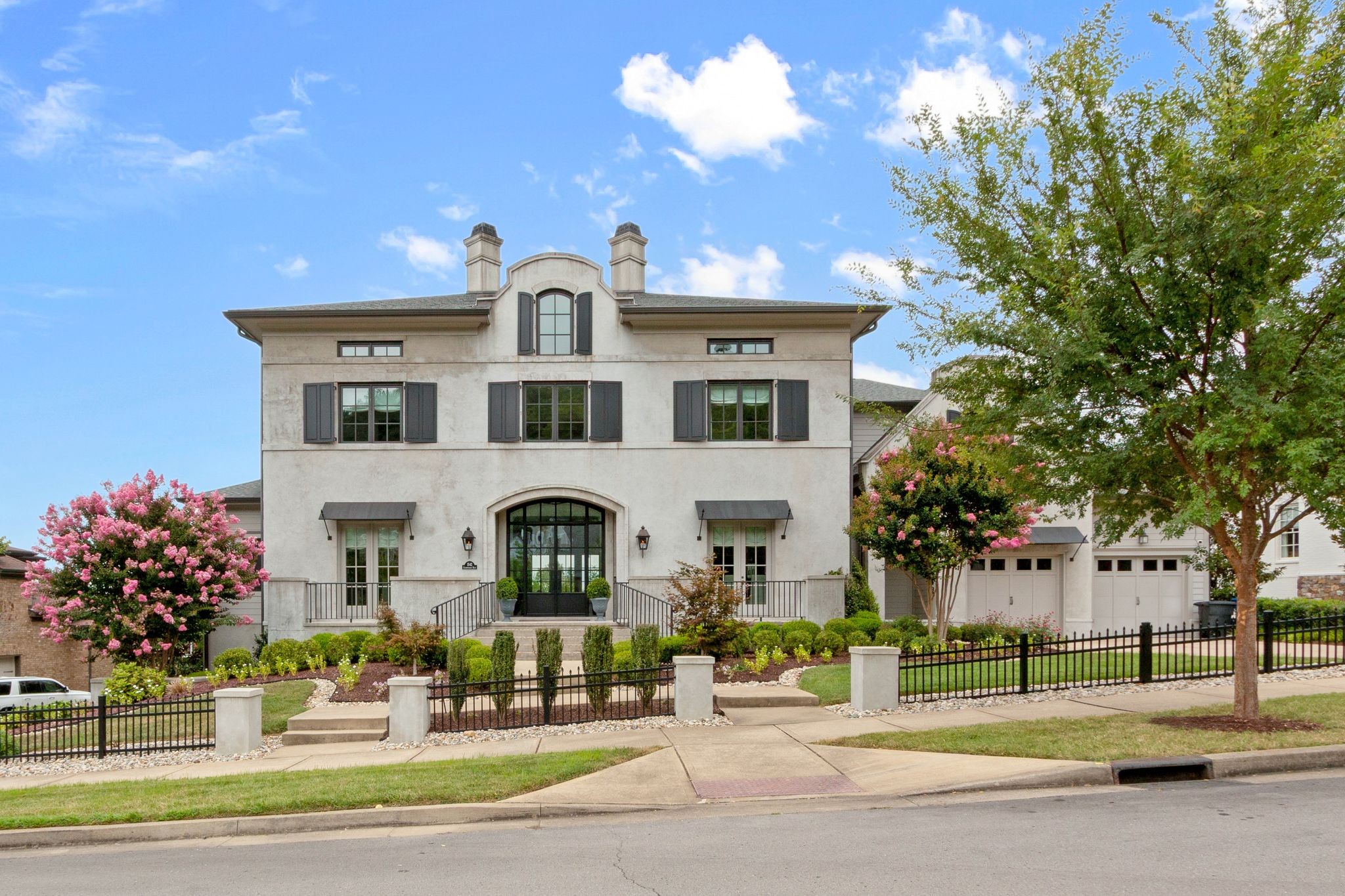 1542 Championship Boulevard