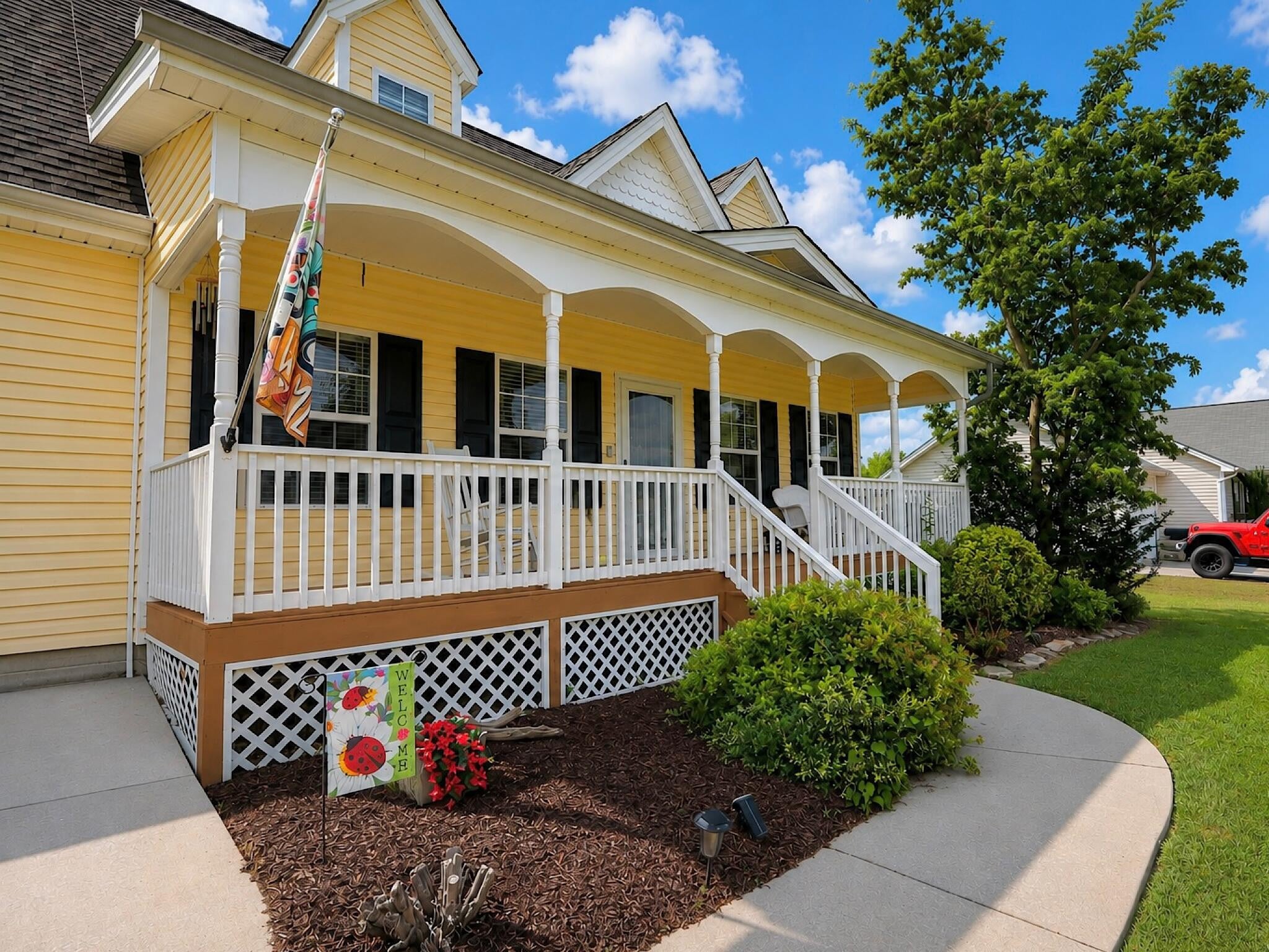 111 Cora Drive SE