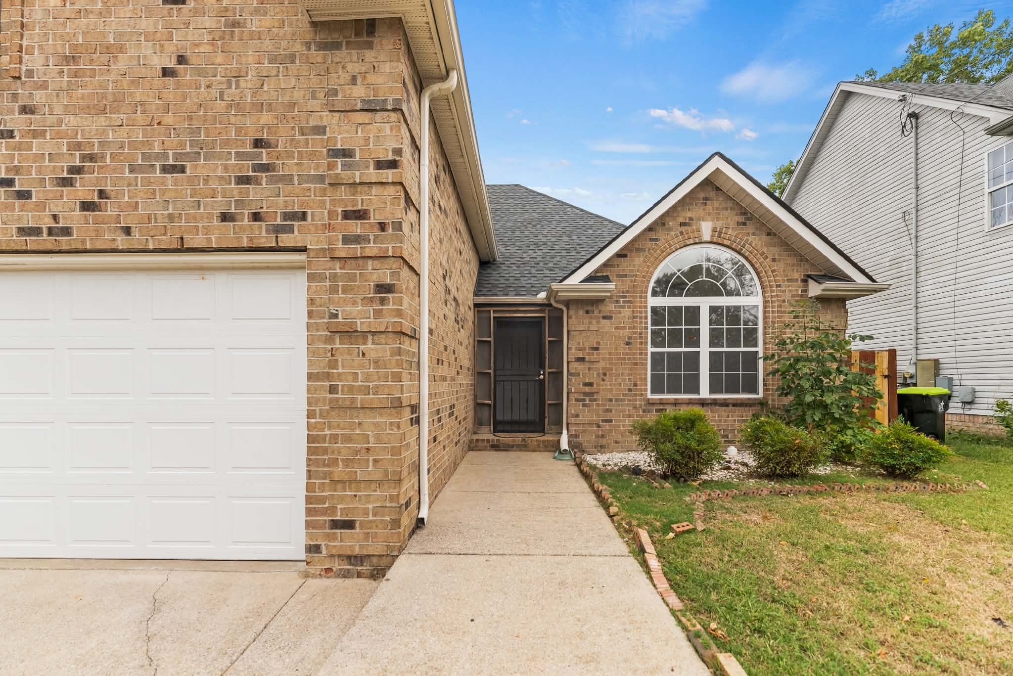 2917 Bayshore Cv