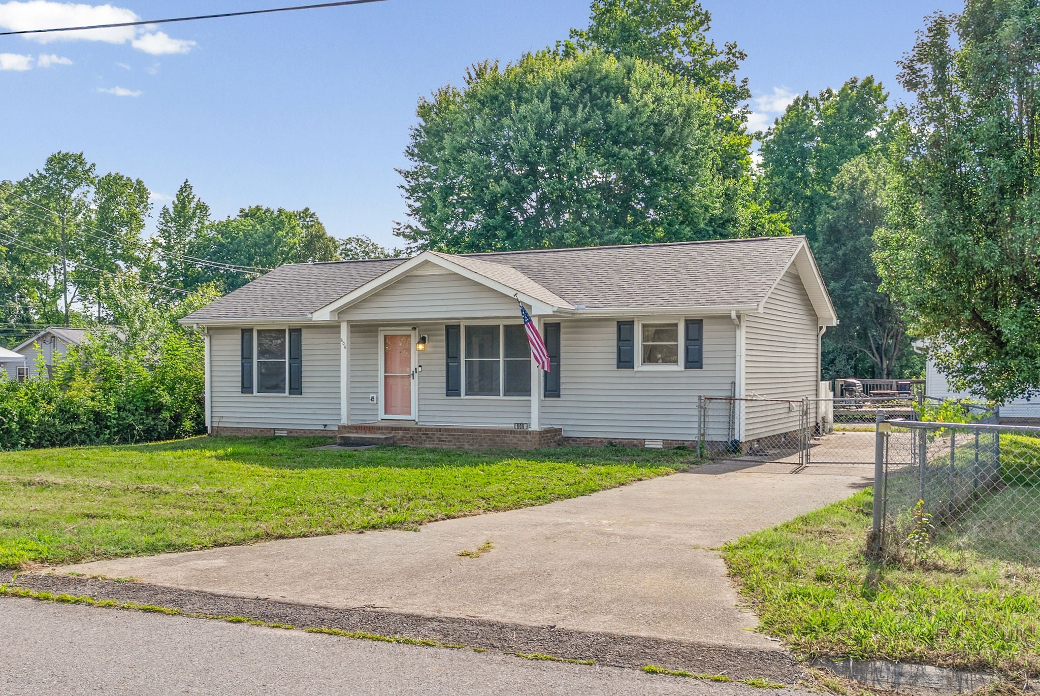 606 Joshua Dr