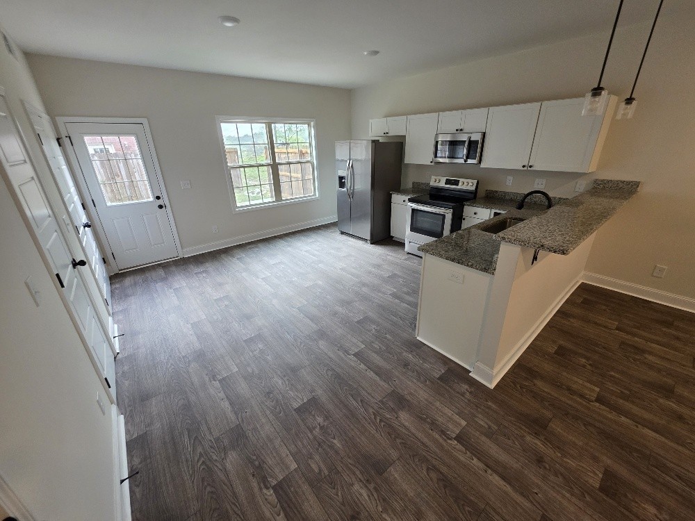 550 Peachers Mill Rd E6