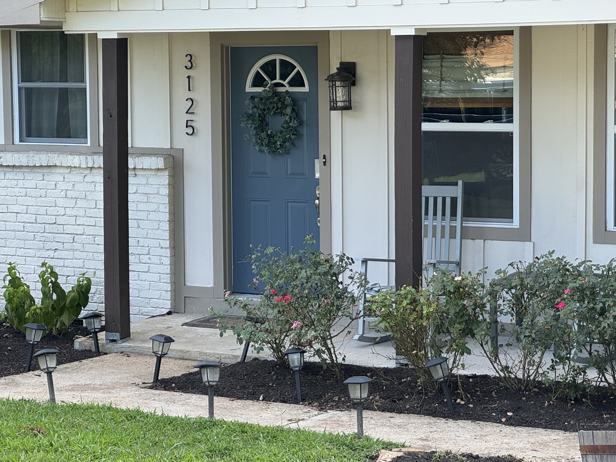 3125 Lake Park Dr