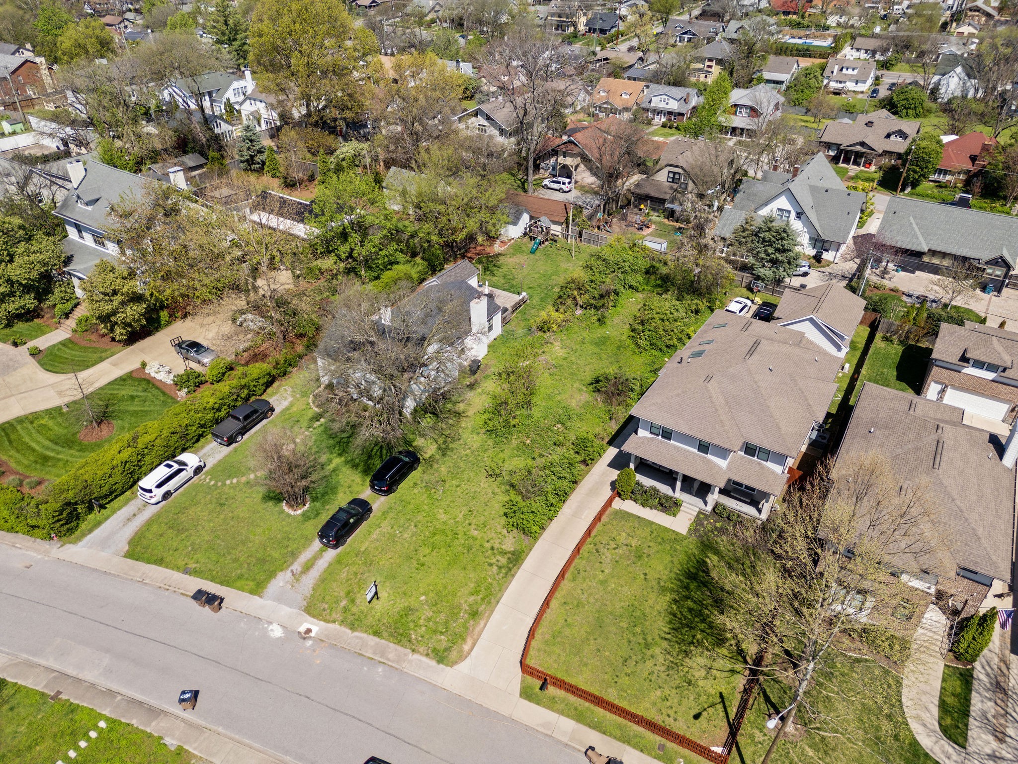 2306 Sunset Pl