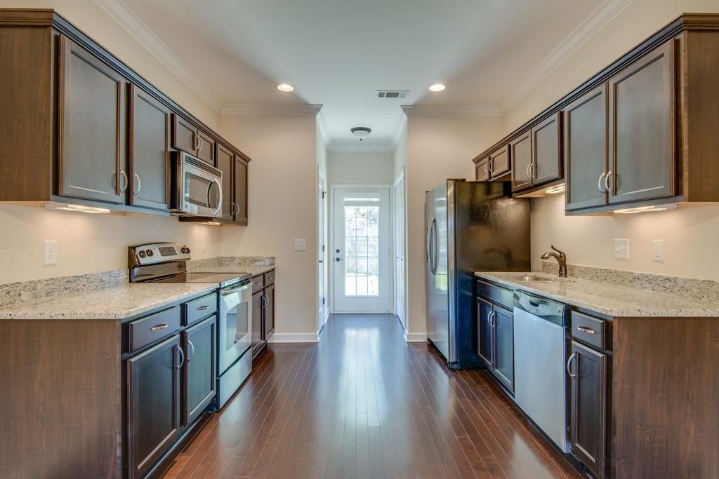 2-bed home for sale in Franklin, TN 37064, 1101 Downs Blvd 302 1101 Downs Blvd 302, Franklin TN 37064 2-bed home, photo 4 of 20