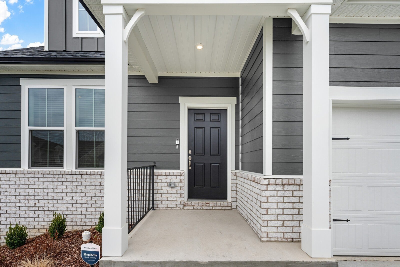 1016 Lionheart Dr