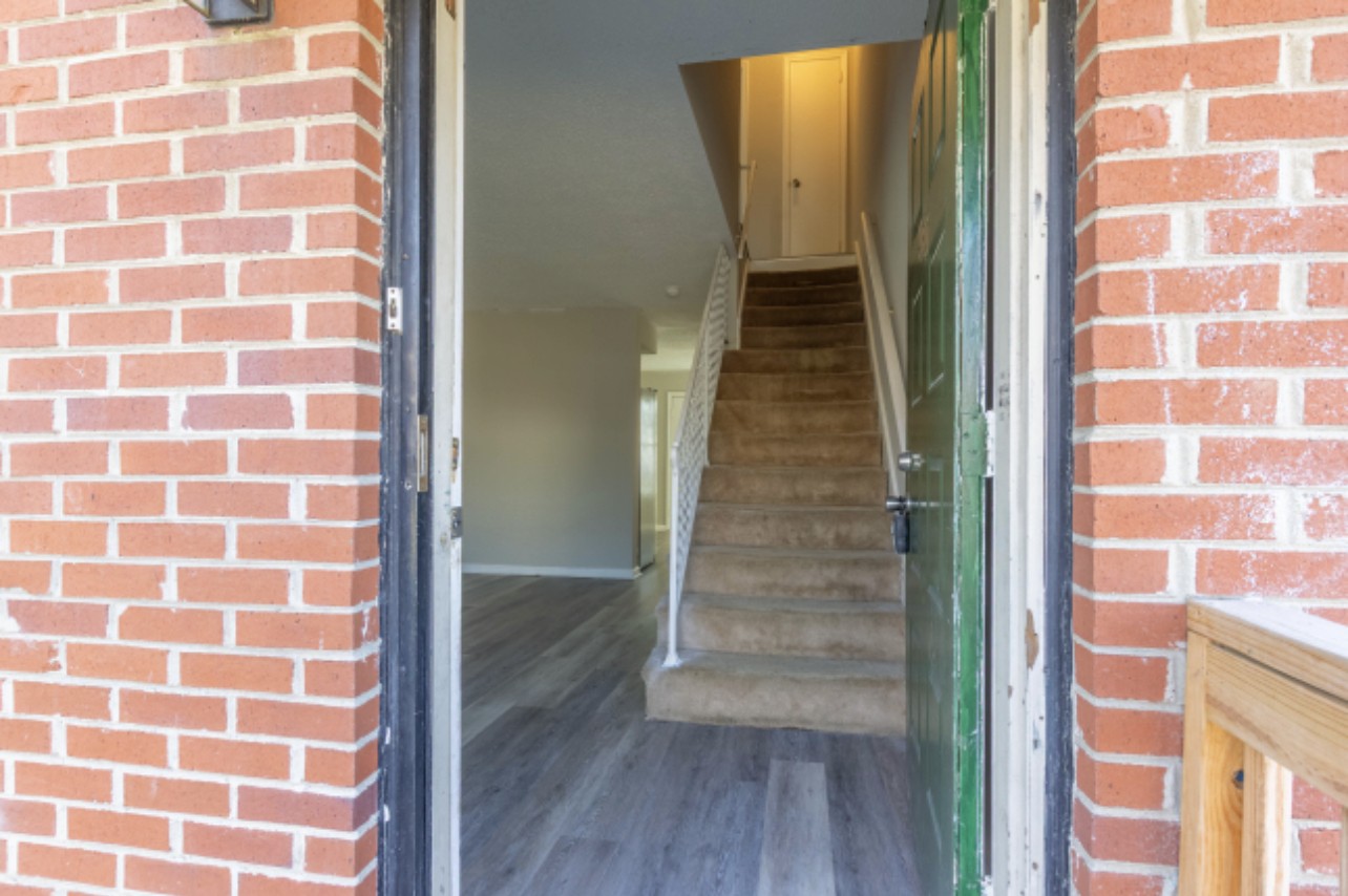 450 Roger Williams Ave