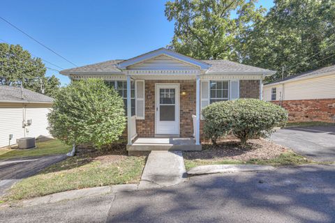 147 Five Oaks Dr Nashville TN 37217