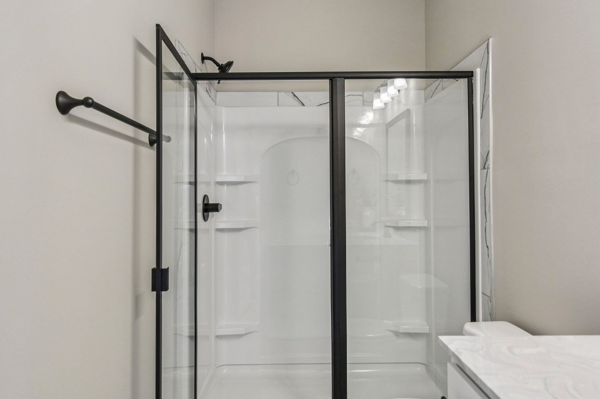 Clarksville, Tennessee 37042, United States, 3 Bedrooms Bedrooms, ,3 BathroomsBathrooms,Residential,Active,205346