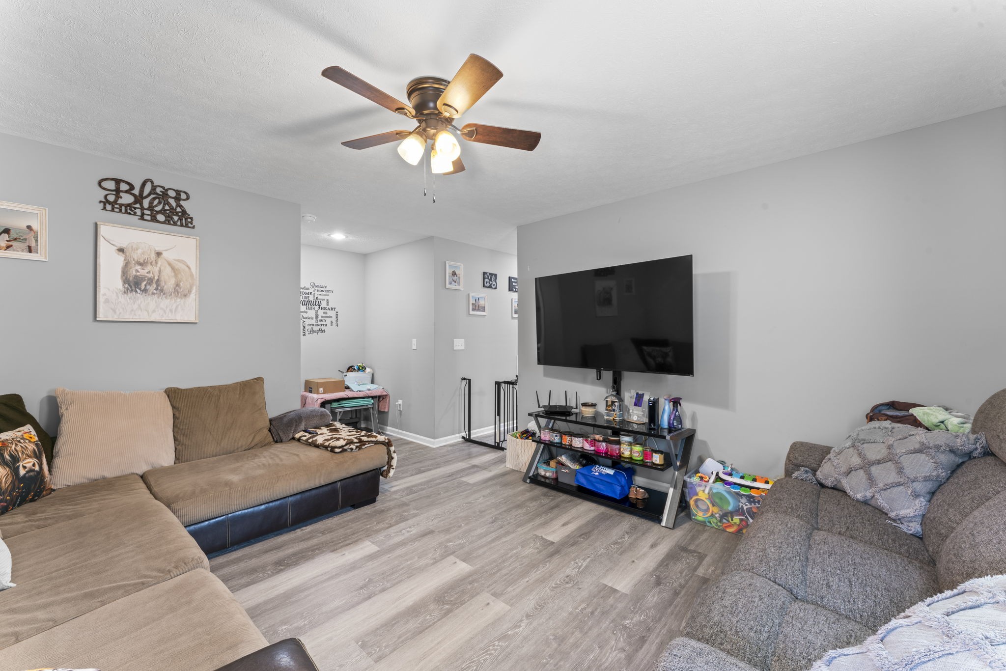 354 Riddle Ln