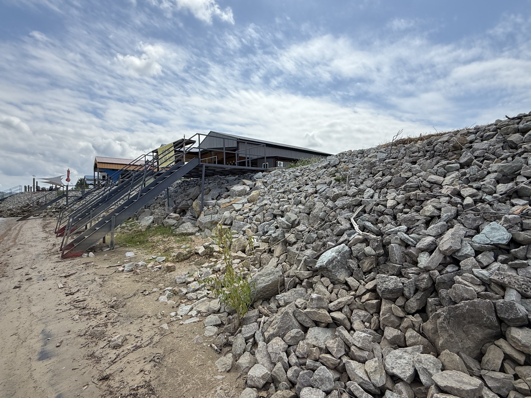 212 S River Front Dr