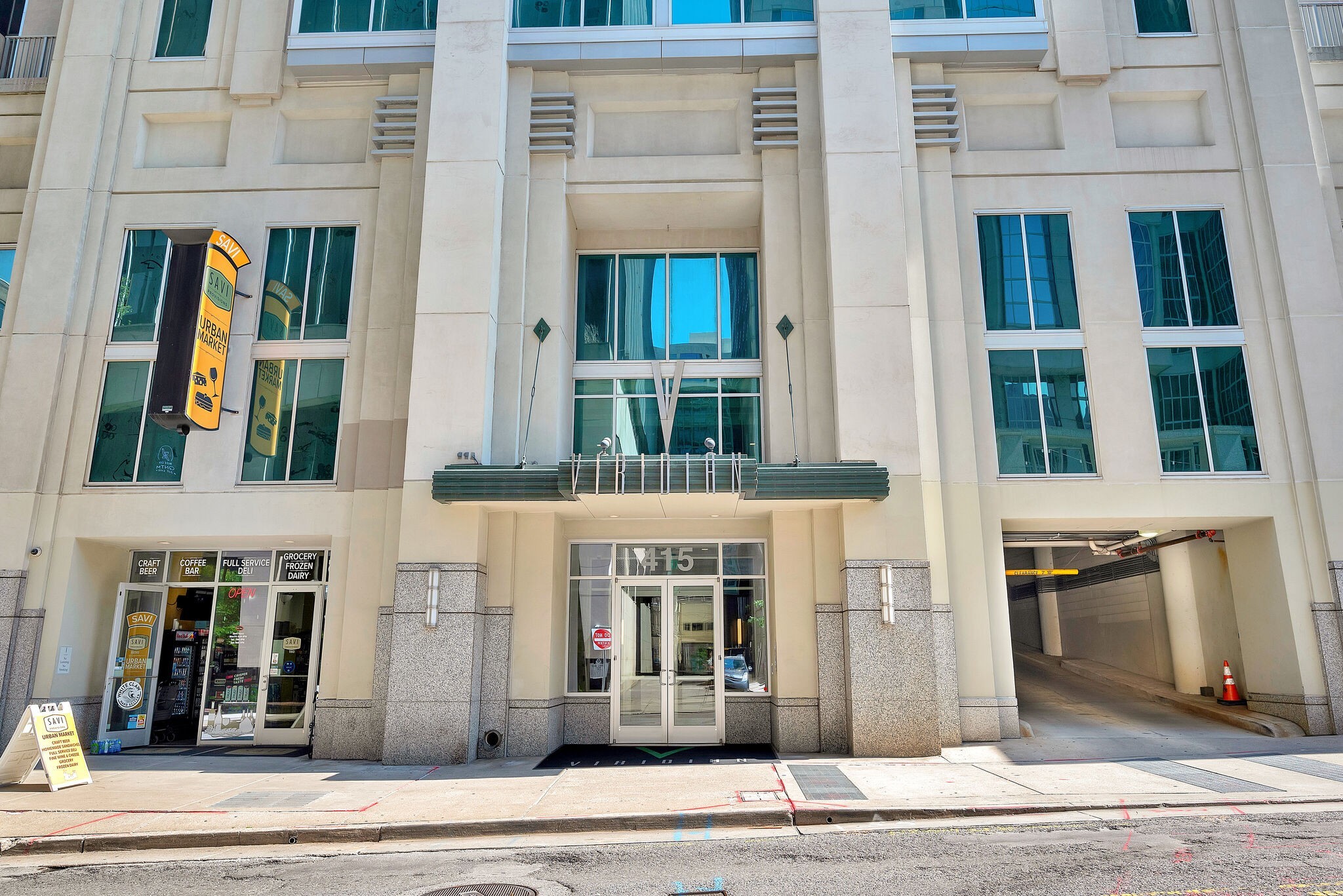 415 Church St 2106