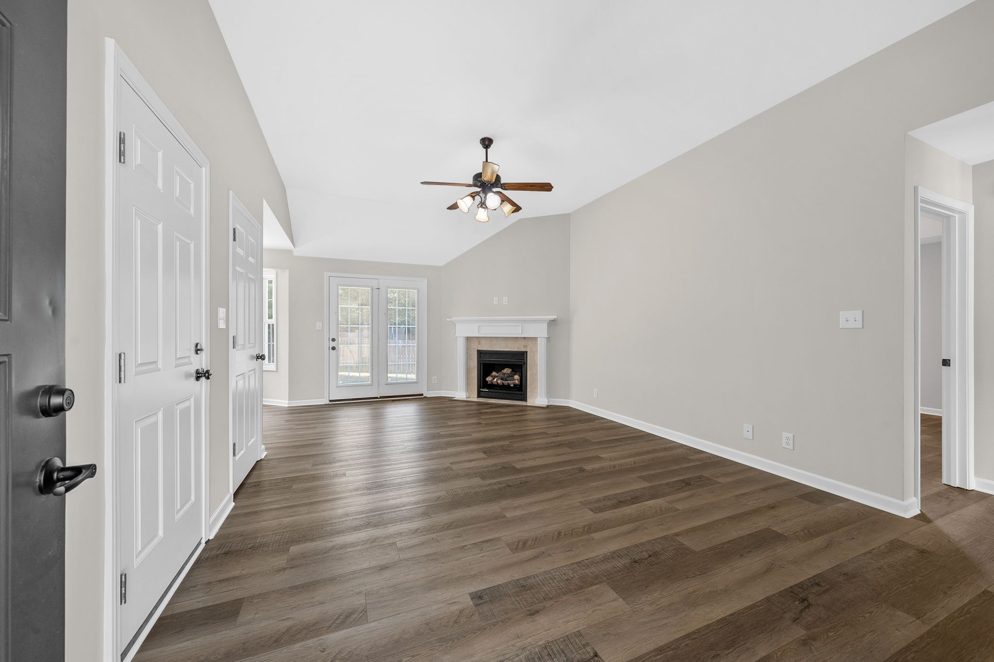 320 Maple Park Dr