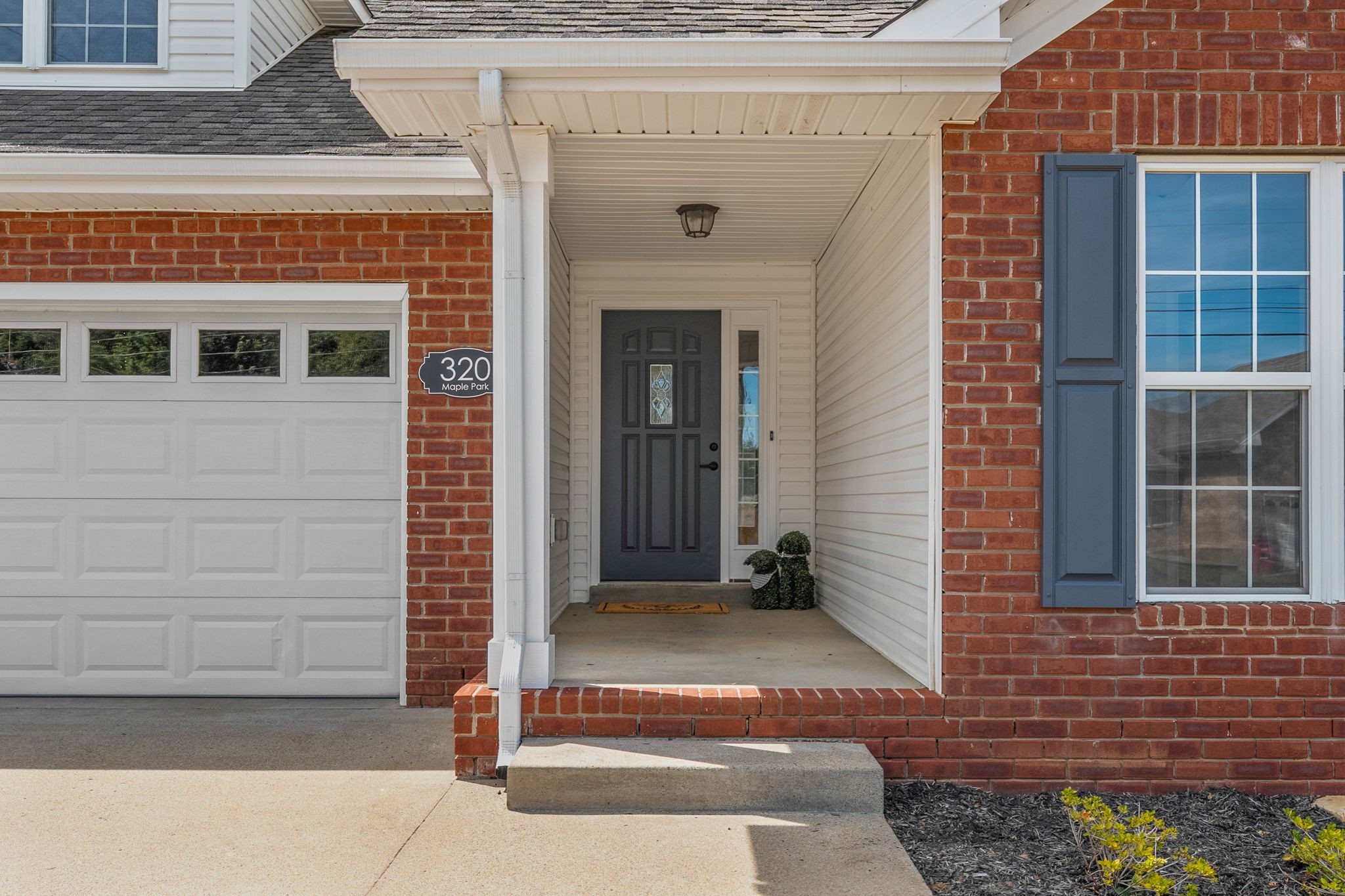 320 Maple Park Dr