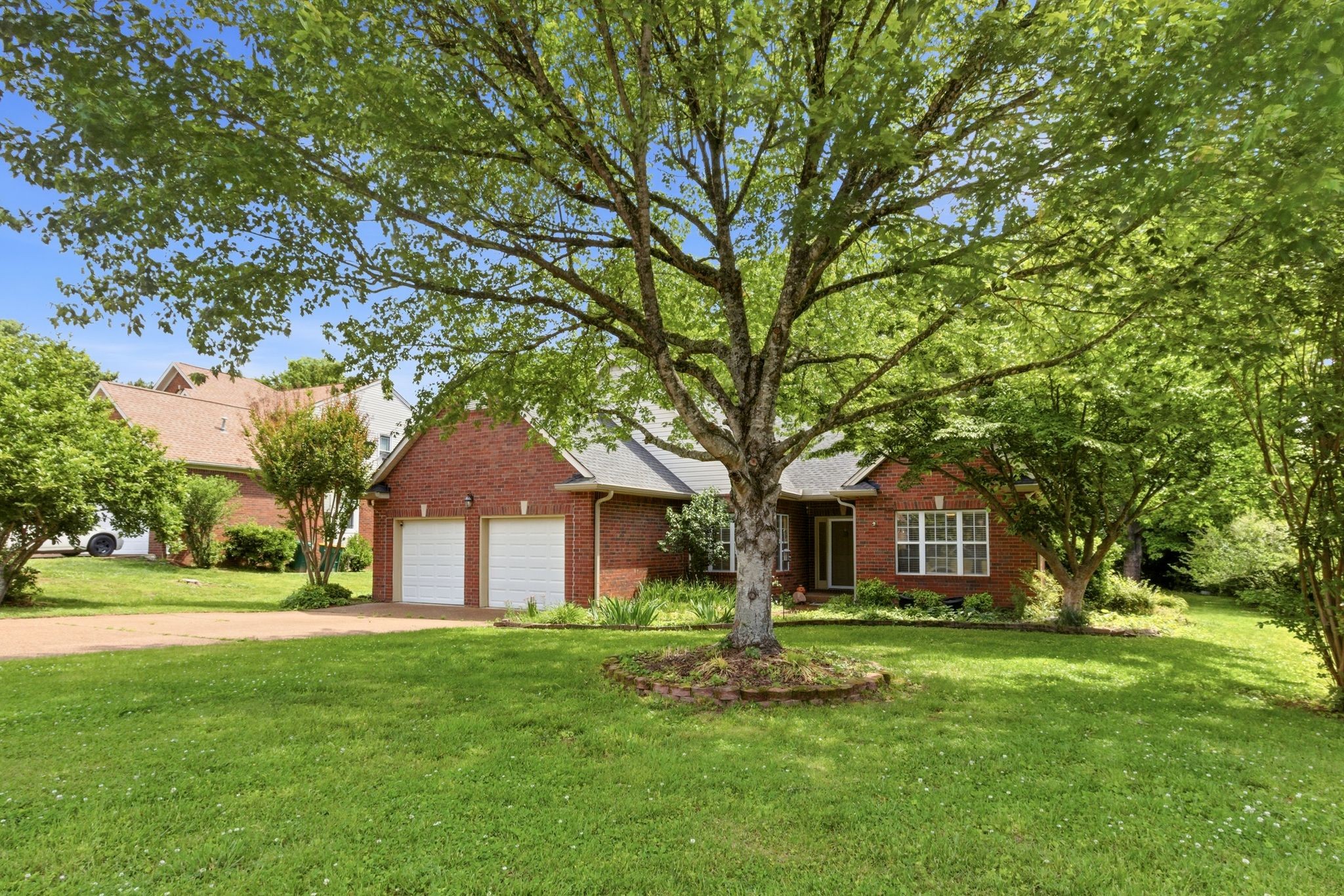 2646 Churchill Dr