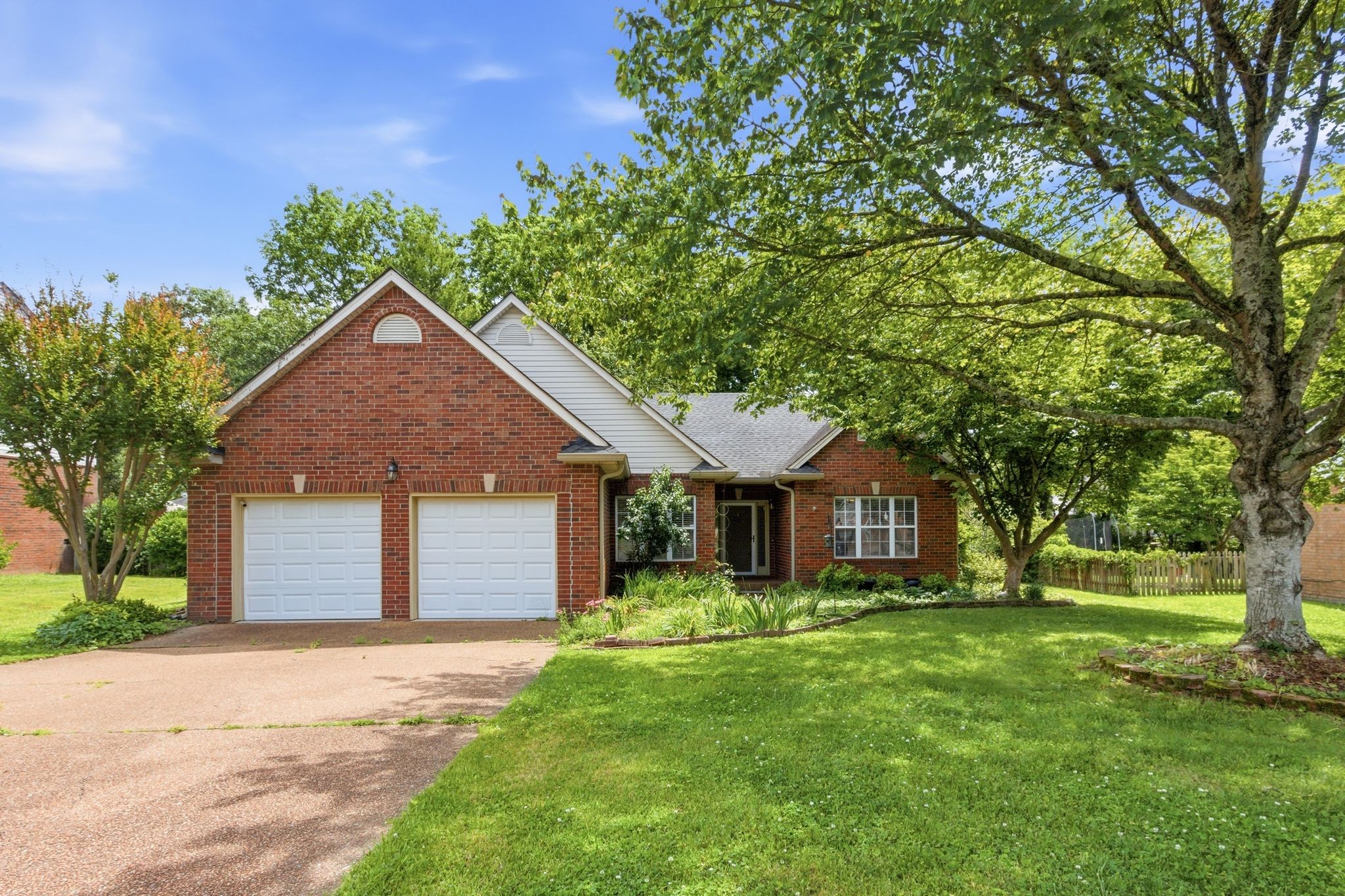 2646 Churchill Dr