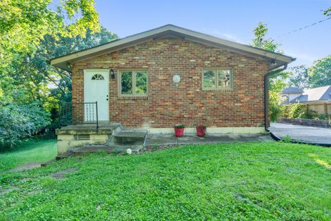 946 Greenwood Ave Clarksville TN 37040