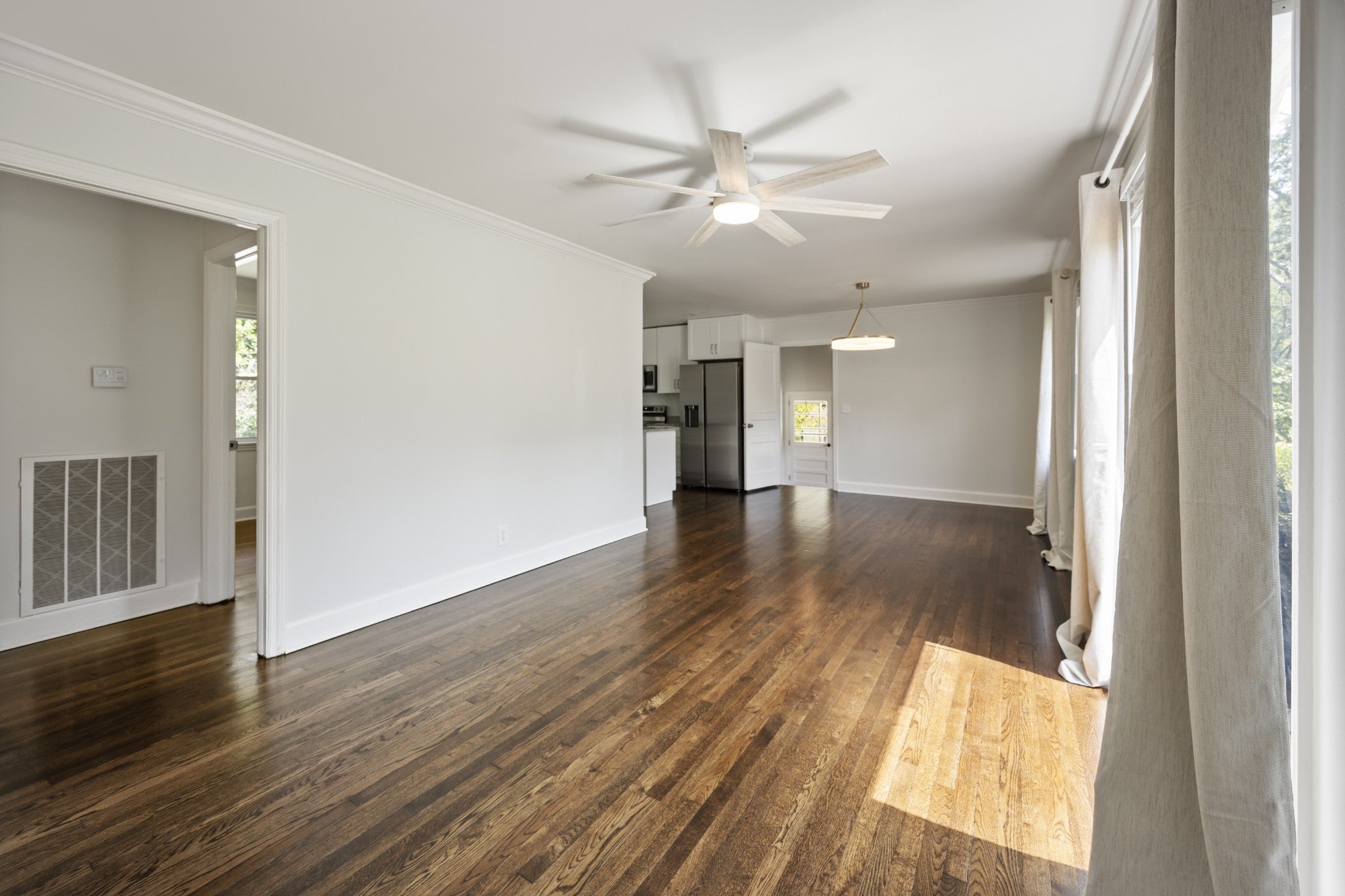 115 7th Ave NE