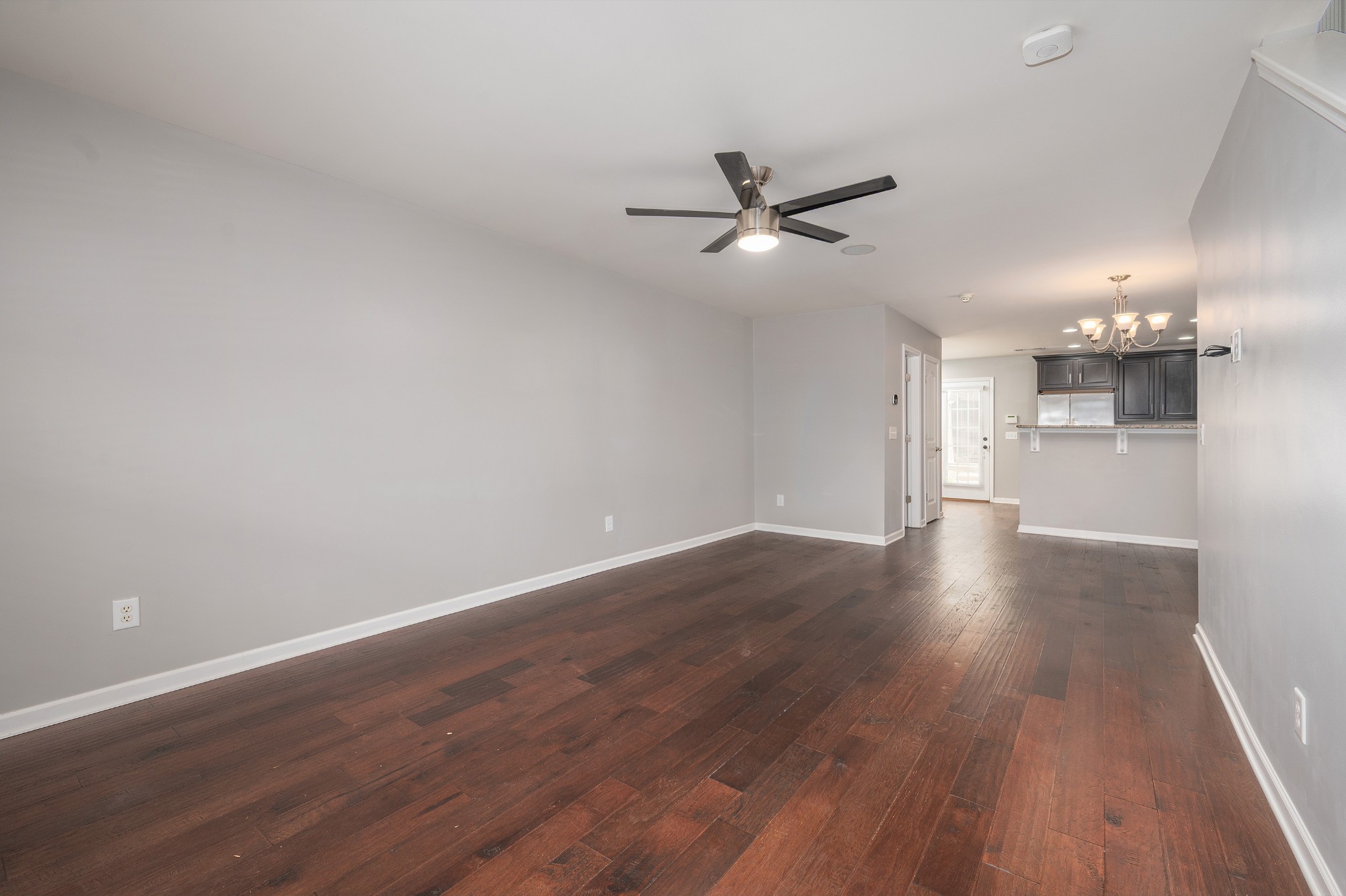 1433 Riverbrook Dr