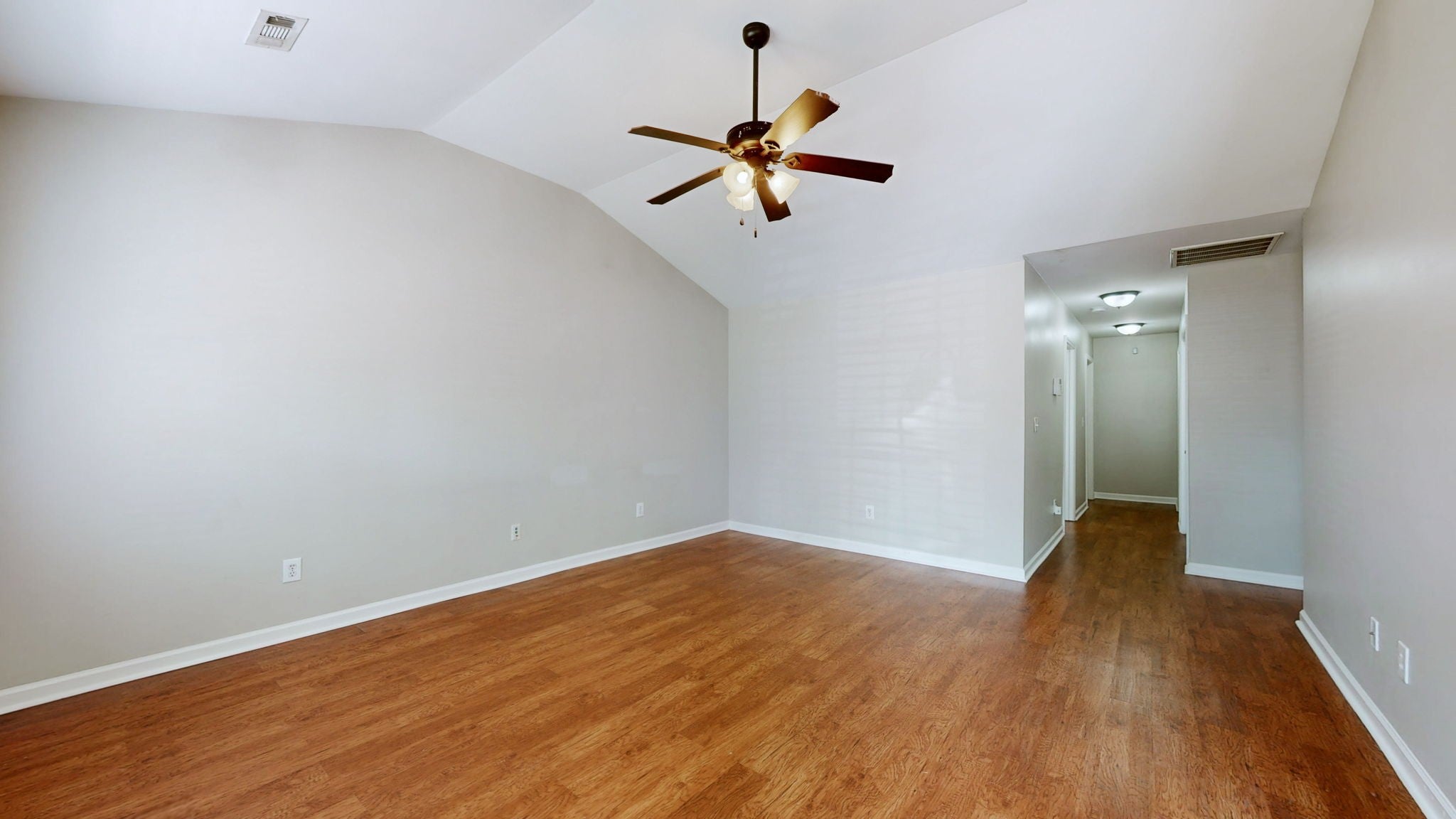 2027 Golden Ct