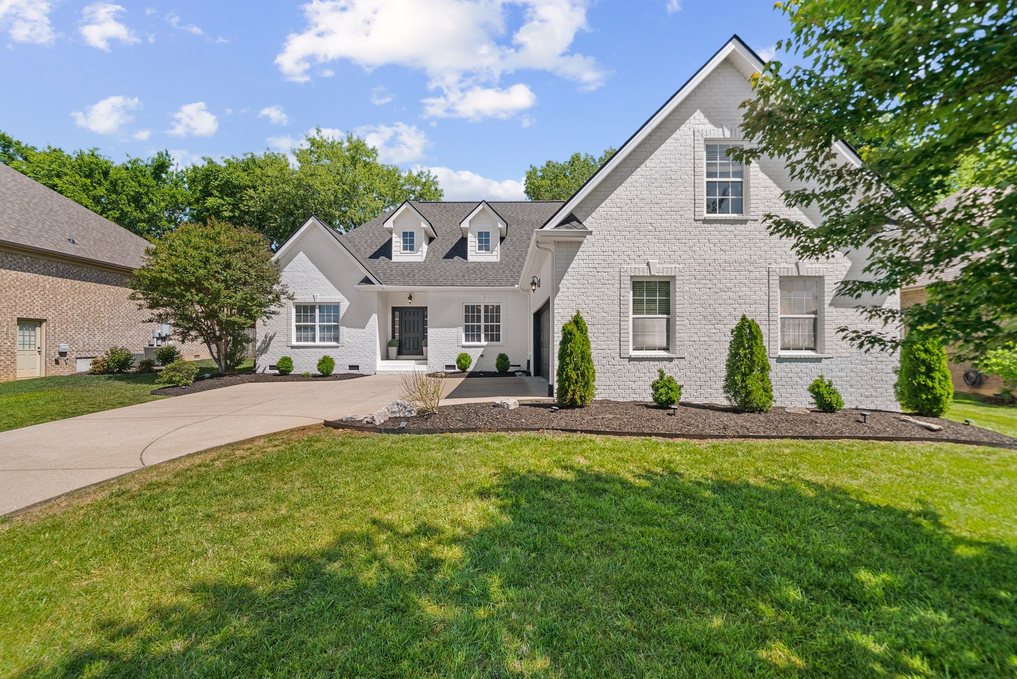 3015 Sakari Cir