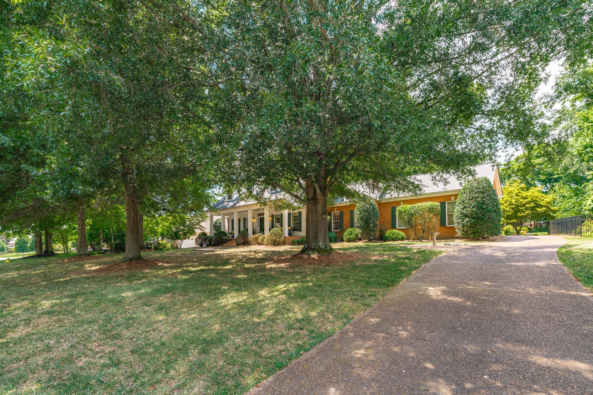 1120 Inneswood Dr
