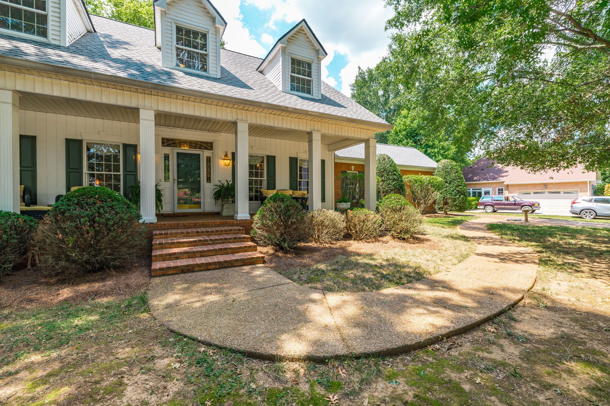 1120 Inneswood Dr