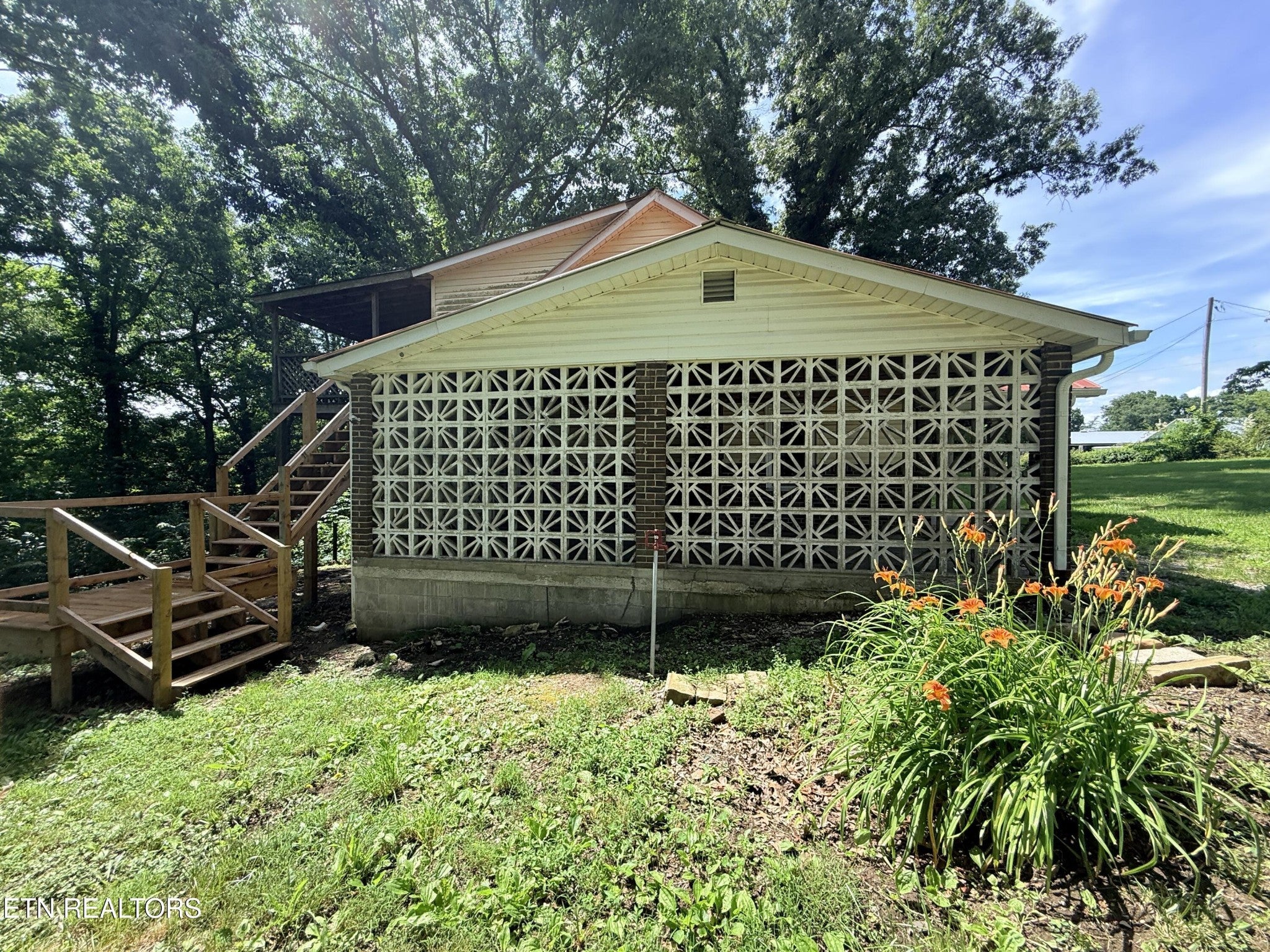 1089 Bicknell Road Rd