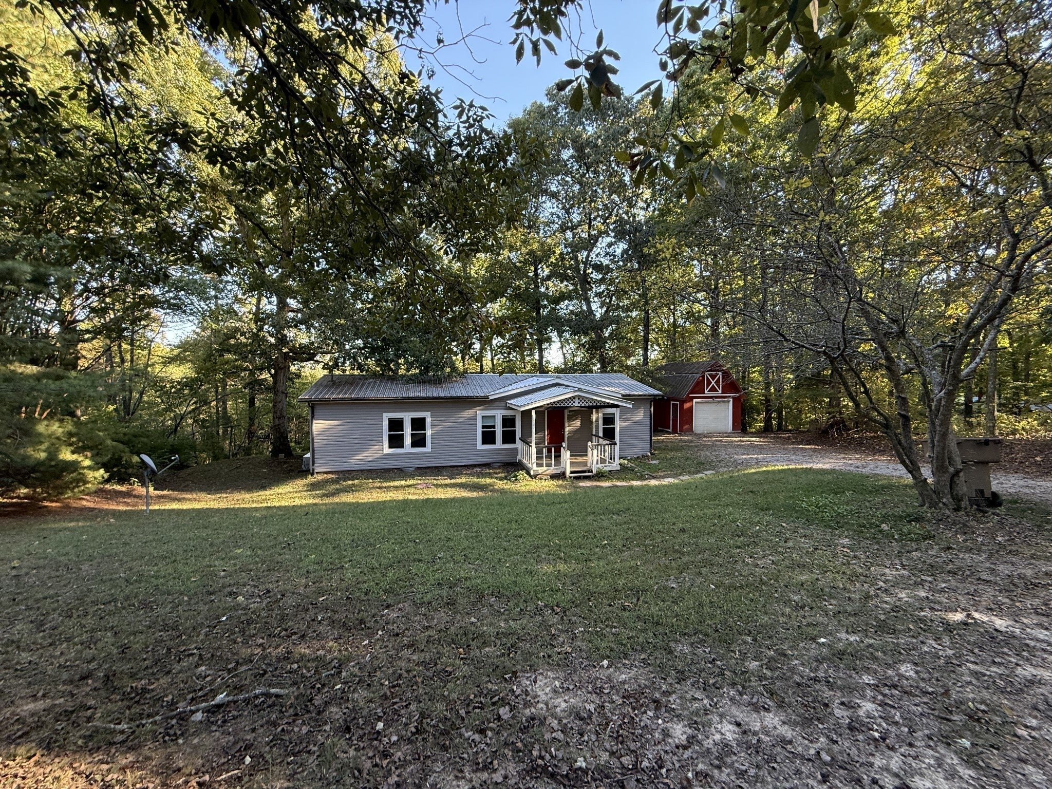 1085 Peery Rd