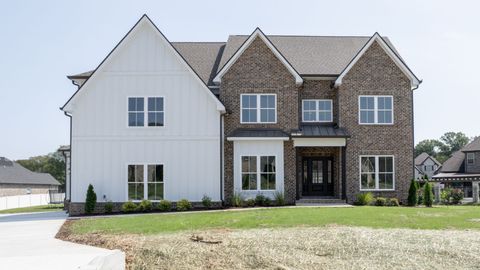 7821 Santos Dr Murfreesboro TN 37129